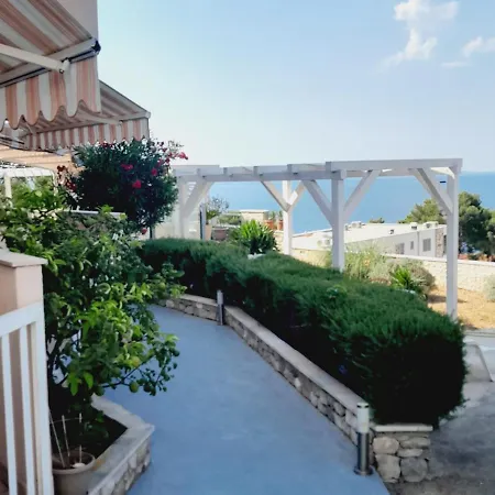 Dobrila Penzion 3*