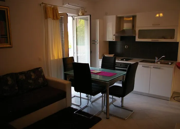 Gasthuis Dobrila 3*